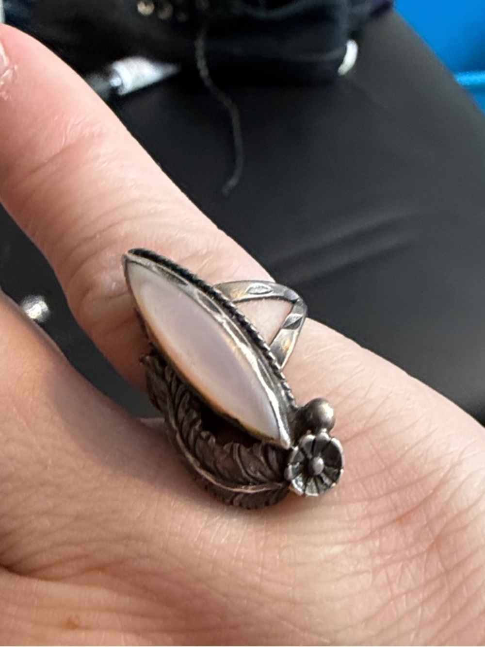 Sterling Silver Marquise Mother-of-Pearl Floral Statement Ring - White